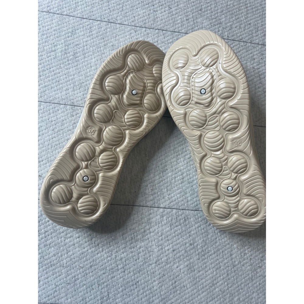 Skechers Womens Slip On Knit Walking Sneakers Beige Size 8 - Picture 9 of 11